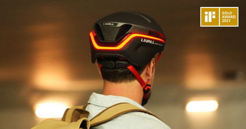 The If Golden Award Winner Livall Evo21 Smart Helmet ?>